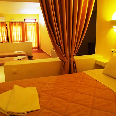 Hotell Nautilus Dome Fira (Santorini)