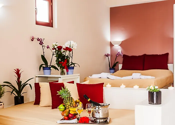 Nautilus Dome Hotell Fira (Santorini)