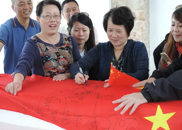 鹦鹉螺圆顶酒店 费拉