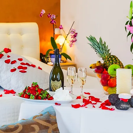 Nautilus Dome Ξενοδοχείο Φηρά