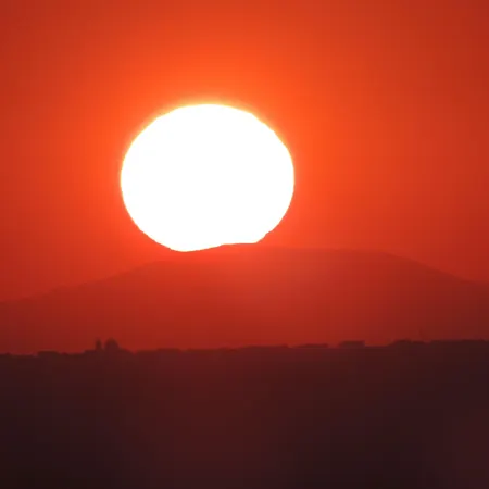 ノーチラス ドーム ホテル サントリーニ