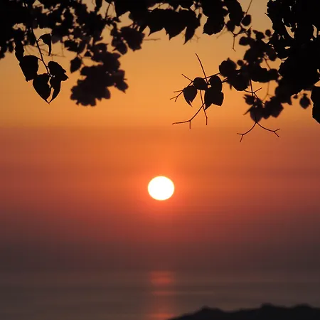 ノーチラス ドーム ホテル サントリーニ