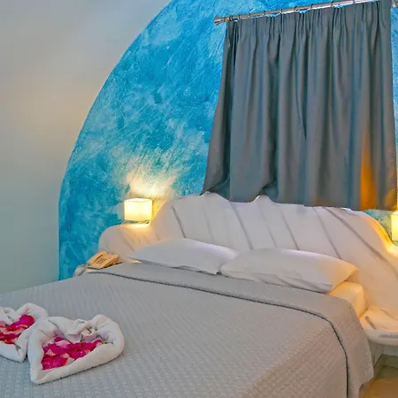 ホテル ノーチラス ドーム サントリーニ