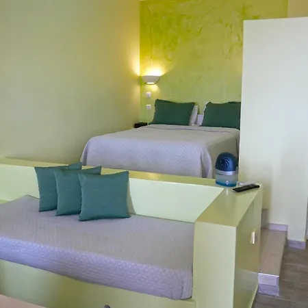فندق Nautilus Dome 3*