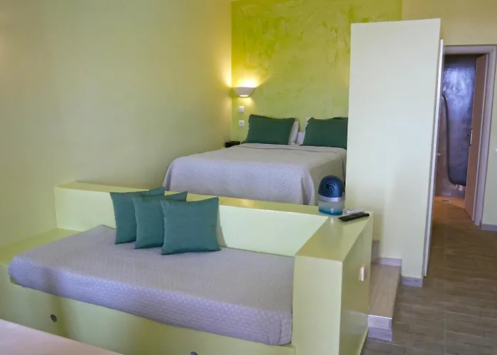 Otel Nautilus Dome 3*