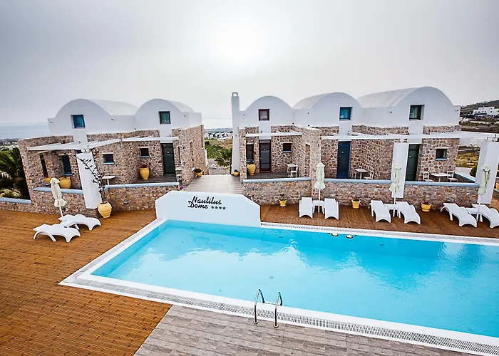 Hotel Nautilus Dome Fira (Santorini)