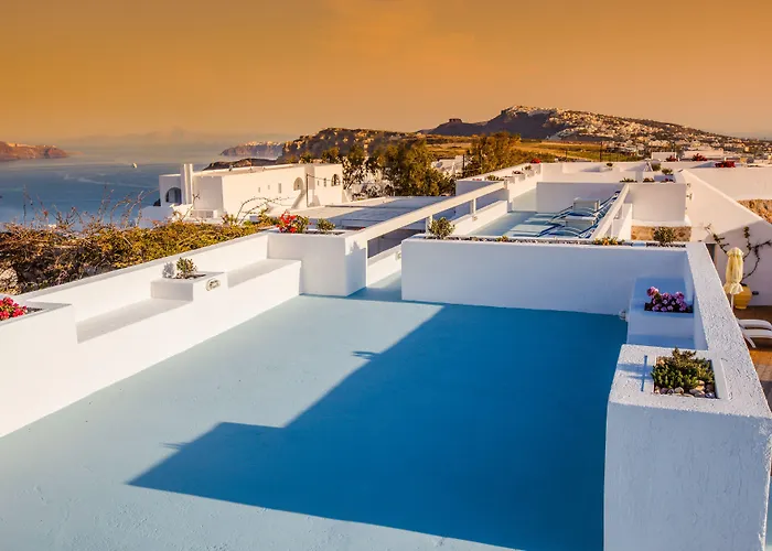 Nautilus Dome Fira (Santorini)