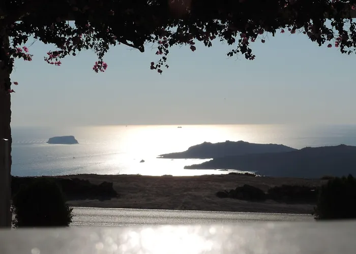 Nautilus Dome 3* Fira (Santorini)